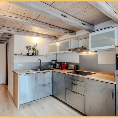 Le Refuge Du Chateau I Apartment Annecy